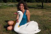 Dani mit Schwan